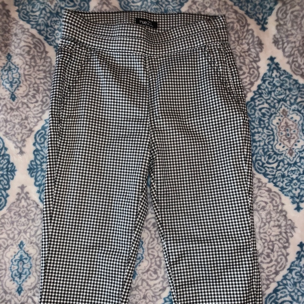 checkered pants